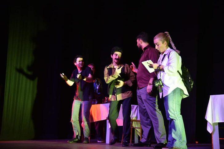 Giresun Belediyesi Şehir Tiyatrosu, ‘Ebegümeci’ oyunuyla perdelerini açtı G1