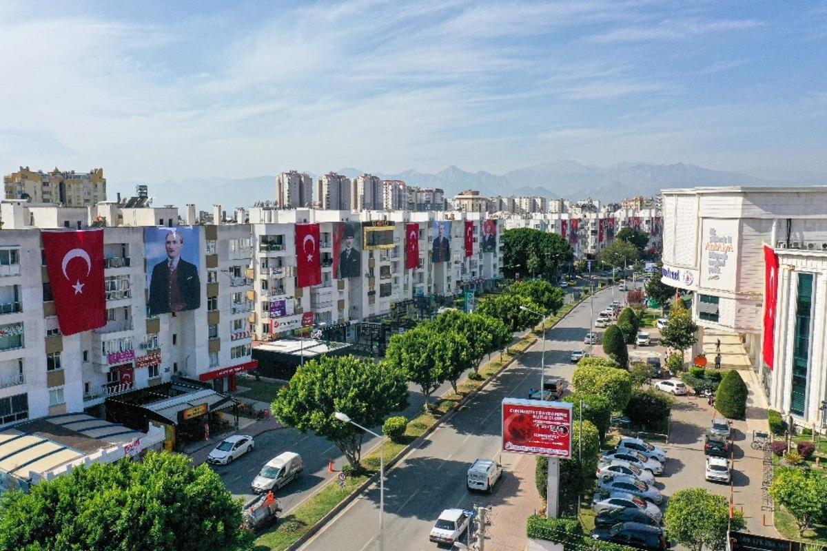 Cumhuriyet Bayramı kutlamaları i&ccedil;in rezervasyon &ccedil;ağrısı
