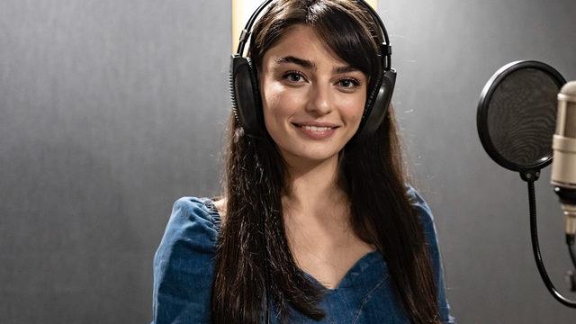 Arıza'nın Halide'si Ayça Ayşin Turan'dan sürpriz şarkı