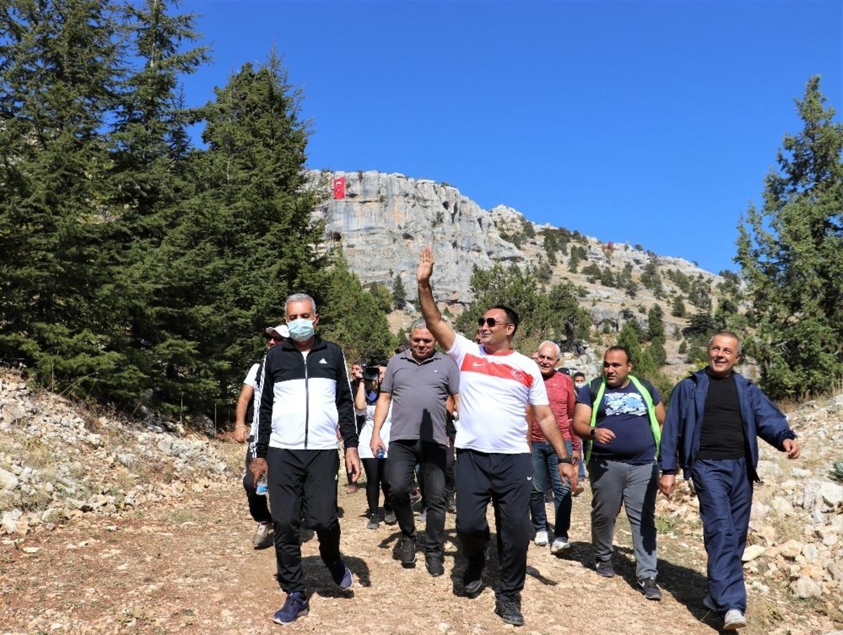 Toroslar&rsquo;da Cumhuriyet Doğa Y&uuml;r&uuml;y&uuml;ş&uuml;