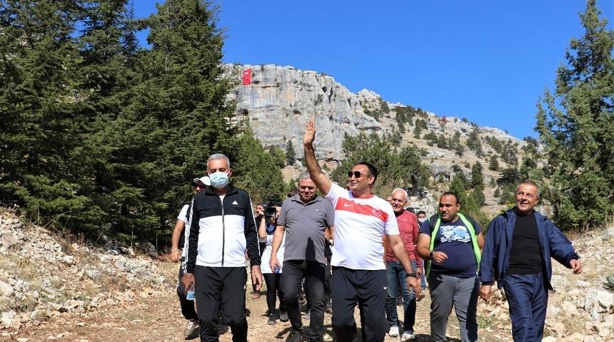 Toroslar&rsquo;da Cumhuriyet Doğa Y&uuml;r&uuml;y&uuml;ş&uuml;