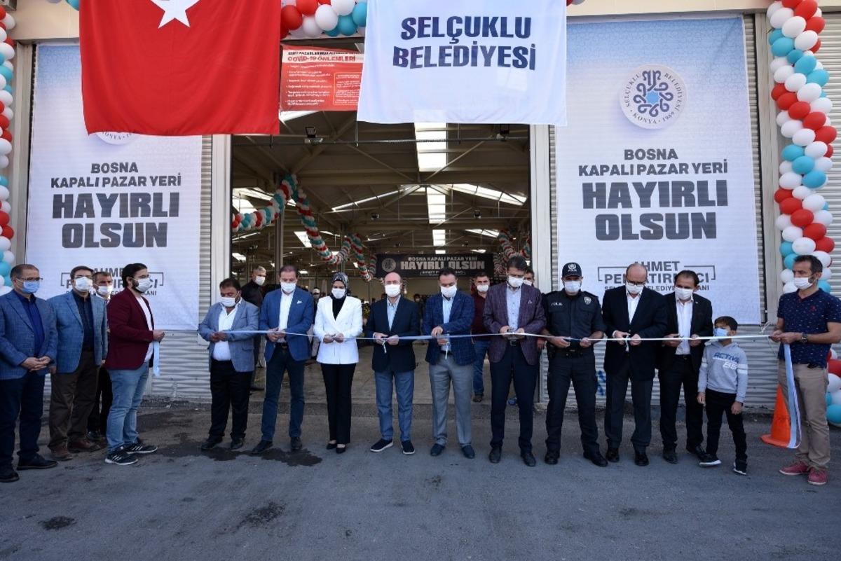 Sel&ccedil;uklu&rsquo;da Bosna Kapalı Pazar Yeri a&ccedil;ıldı
