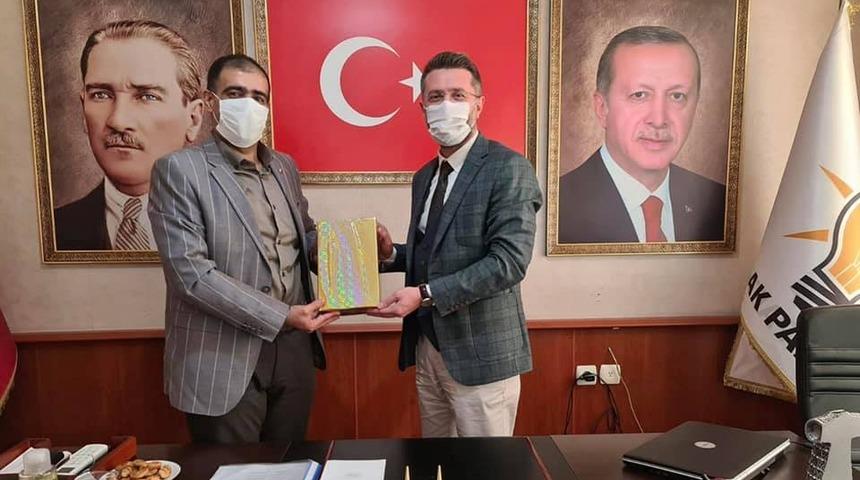 &Ccedil;i&ccedil;ek yerine tablet, kampanyaya destek