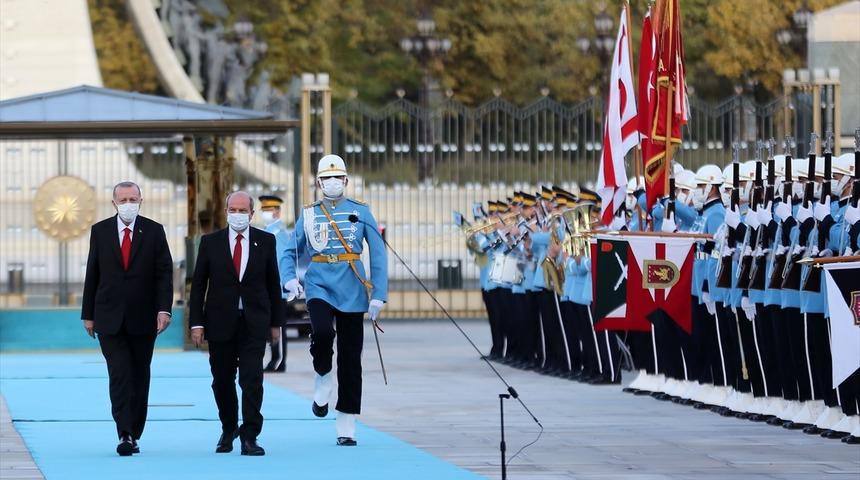 Cumhurbaşkanı Erdoğan, KKTC Cumhurbaşkanı Tatar'la görüştü