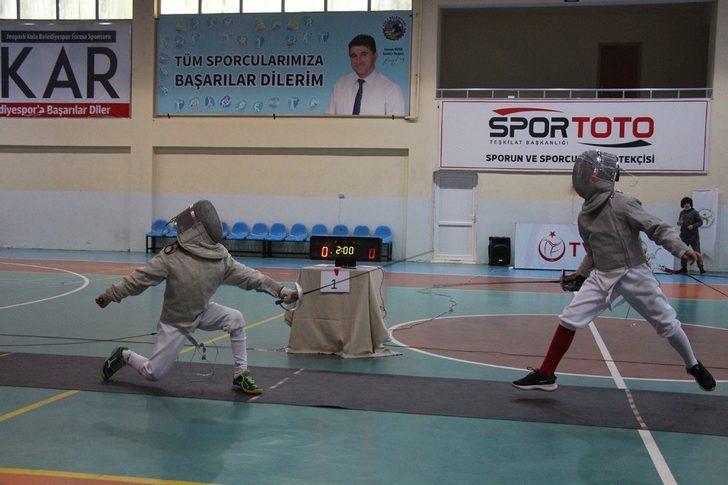 ’Eskrim Açık Kılıç Turnuvası’ Manisa’da başladı G2