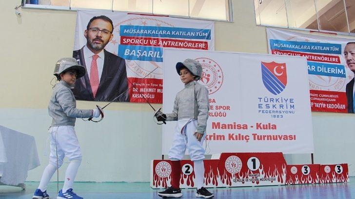 ’Eskrim Açık Kılıç Turnuvası’ Manisa’da başladı G4