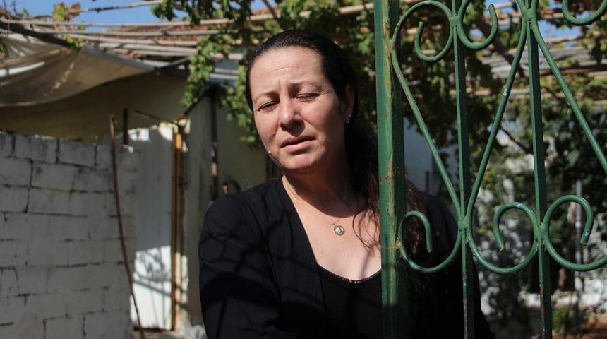 Antalya'da şiddet gördüğü eşinden boşanan kadın tek sigortası olarak gördüğü elektronik kelepçeyi geri istiyor