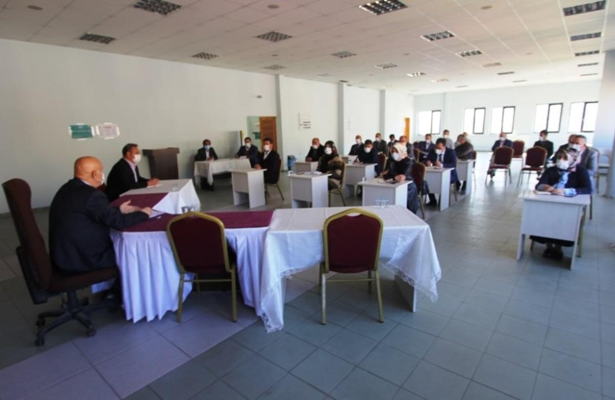 Başkan Pekmezci birim amirleriyle değerlendirme toplantısı ger&ccedil;ekleştirdi