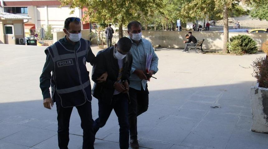 Elazığ&rsquo;da yaşından fazla su&ccedil; kaydı bulunan hırsız yakalandı