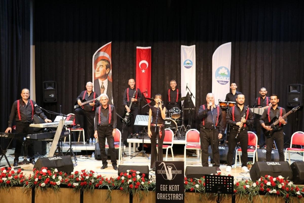 S&ouml;ke&rsquo;de m&uuml;ziğin efsaneleri Ege Kent Orkestrası&rsquo;nda buluştu