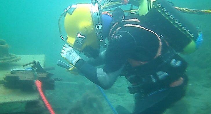 Suyun metrelerce altında ders görüyorlar G5