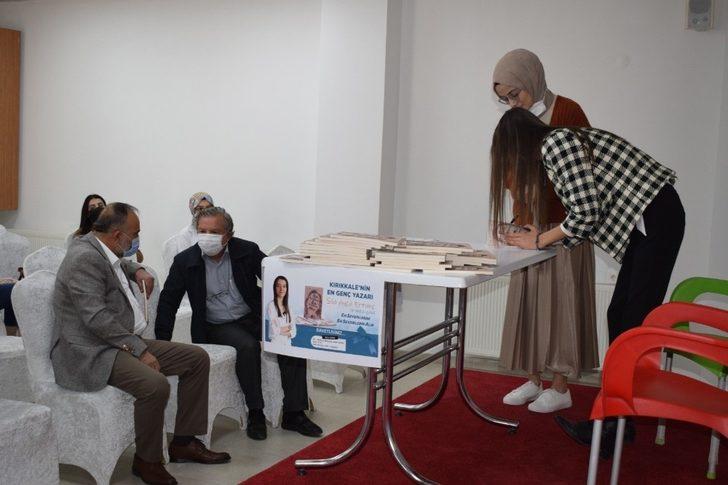 18 yaşındaki genç yazar okurlarıyla buluştu G2