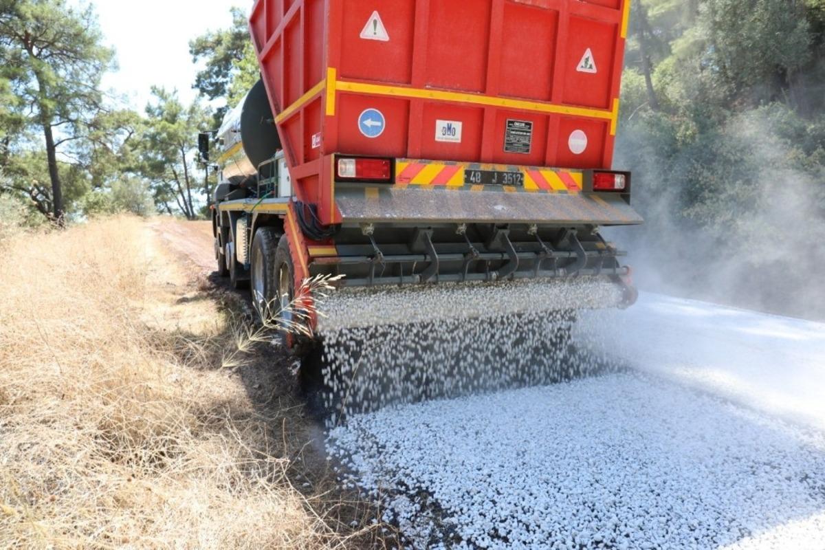 Marmaris&rsquo;te 50 bin metrekare asfalt serimi yapıldı