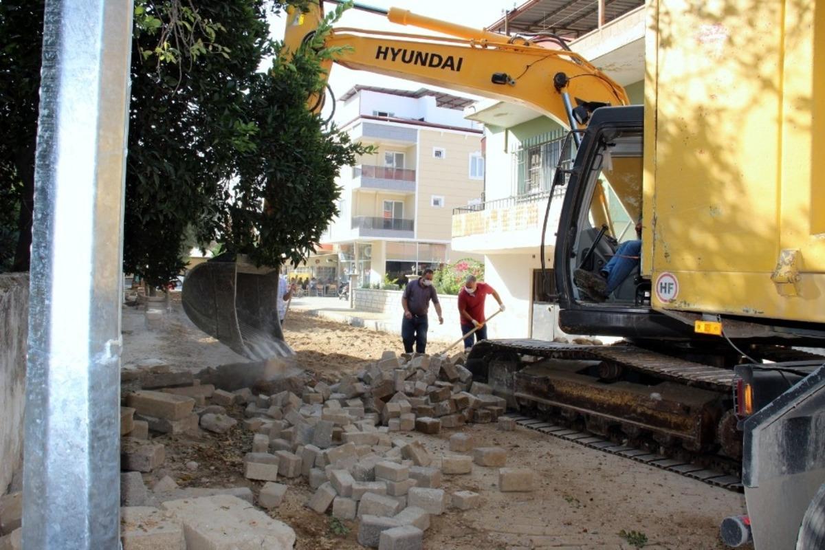 Nazilli Yeşil Mahalle&rsquo;de yol onarım &ccedil;alışmaları başladı