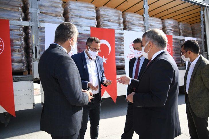Kayseri’de çiftçilere Macar fiğ tohumu dağıtıldı G4