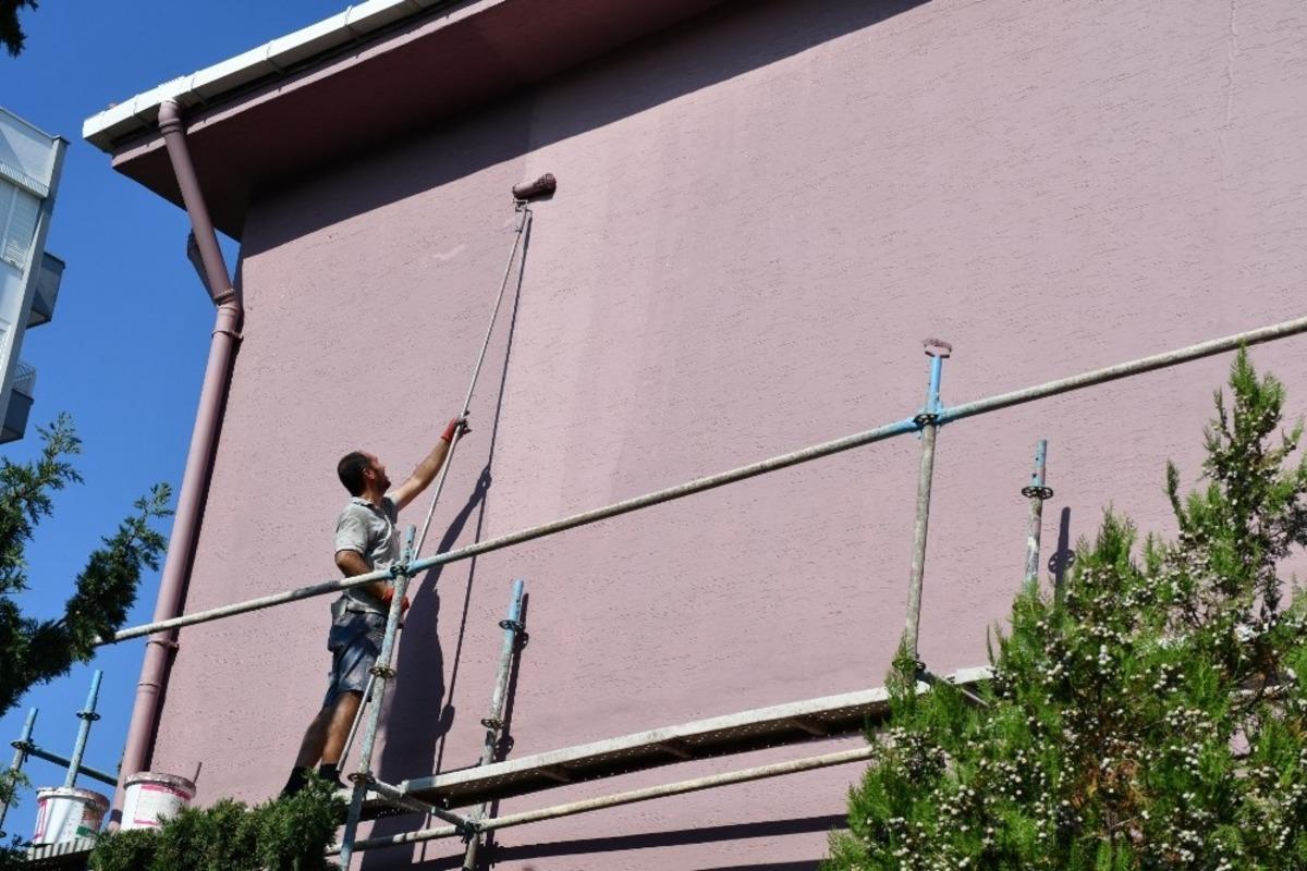 Konyaaltı Belediyesi&rsquo;nden Halk Eğitim Merkezi&rsquo;ne tadilat desteği