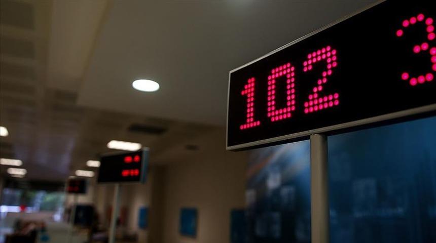 Bankalar saat kaçta açılıyor, kaçta kapanıyor? Banka çalışma saatleri değişti! 2021 bankalar kaça kadar açık?