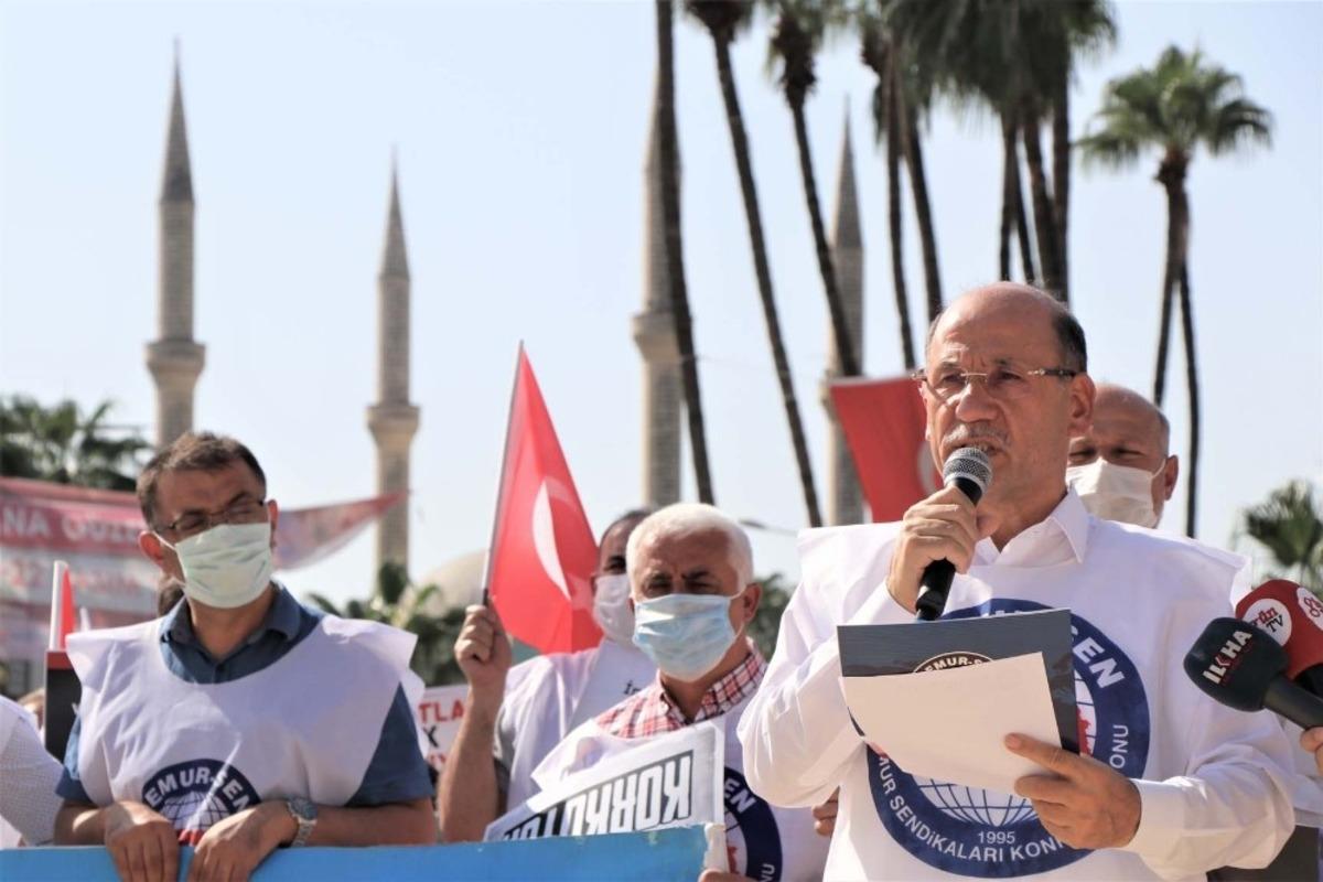 Macron&rsquo;a Adana&rsquo;dan tepki