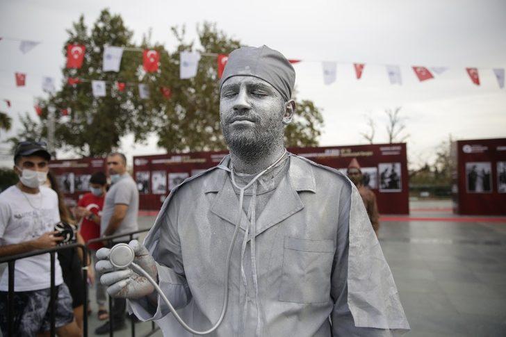 Canlı heykellerle Kurtuluş Savaşı G5