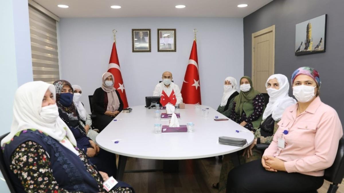 Vali Demirtaş kadınları ağırladı
