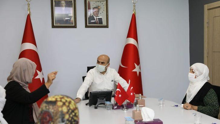 Vali Demirtaş kadınları ağırladı G2