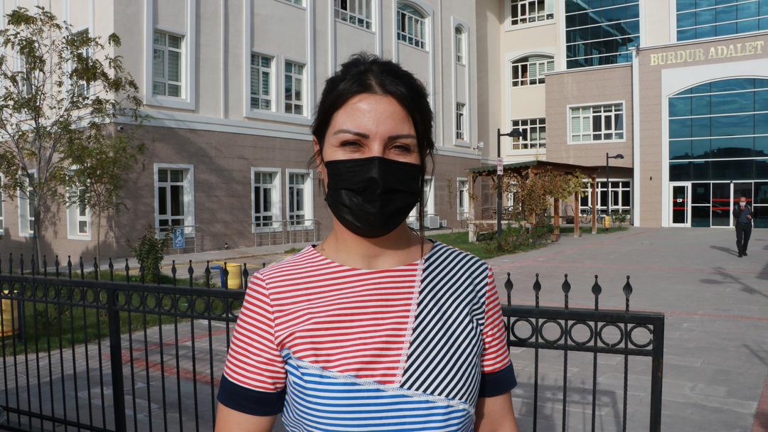 Karamanlı'da sokak hayvanlarının &ouml;ld&uuml;r&uuml;lmesine su&ccedil; duyurusu