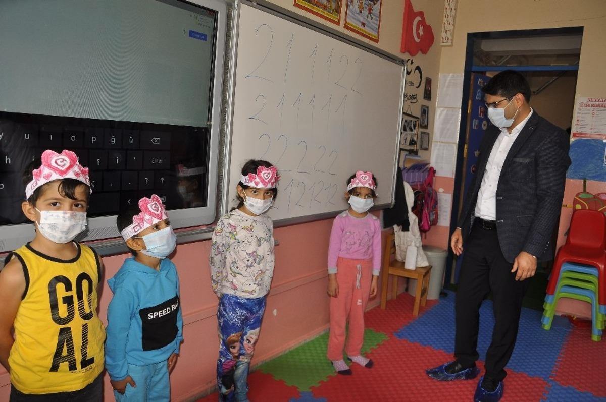 Arguvan&rsquo;da okullarda Covid-19 denetimi