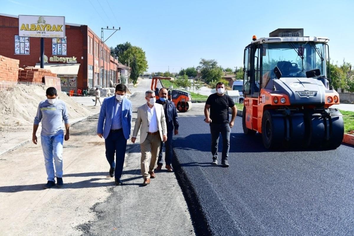Yeşilyurt&rsquo;ta yol yenileme &ccedil;alışmalarına &ouml;ncelik