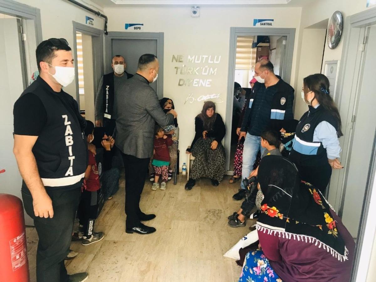 Manisa&rsquo;da zabıta ekipleri dilencilere fırsat vermedi