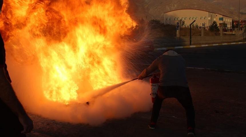 İtfaiyeden yangın eğitimi