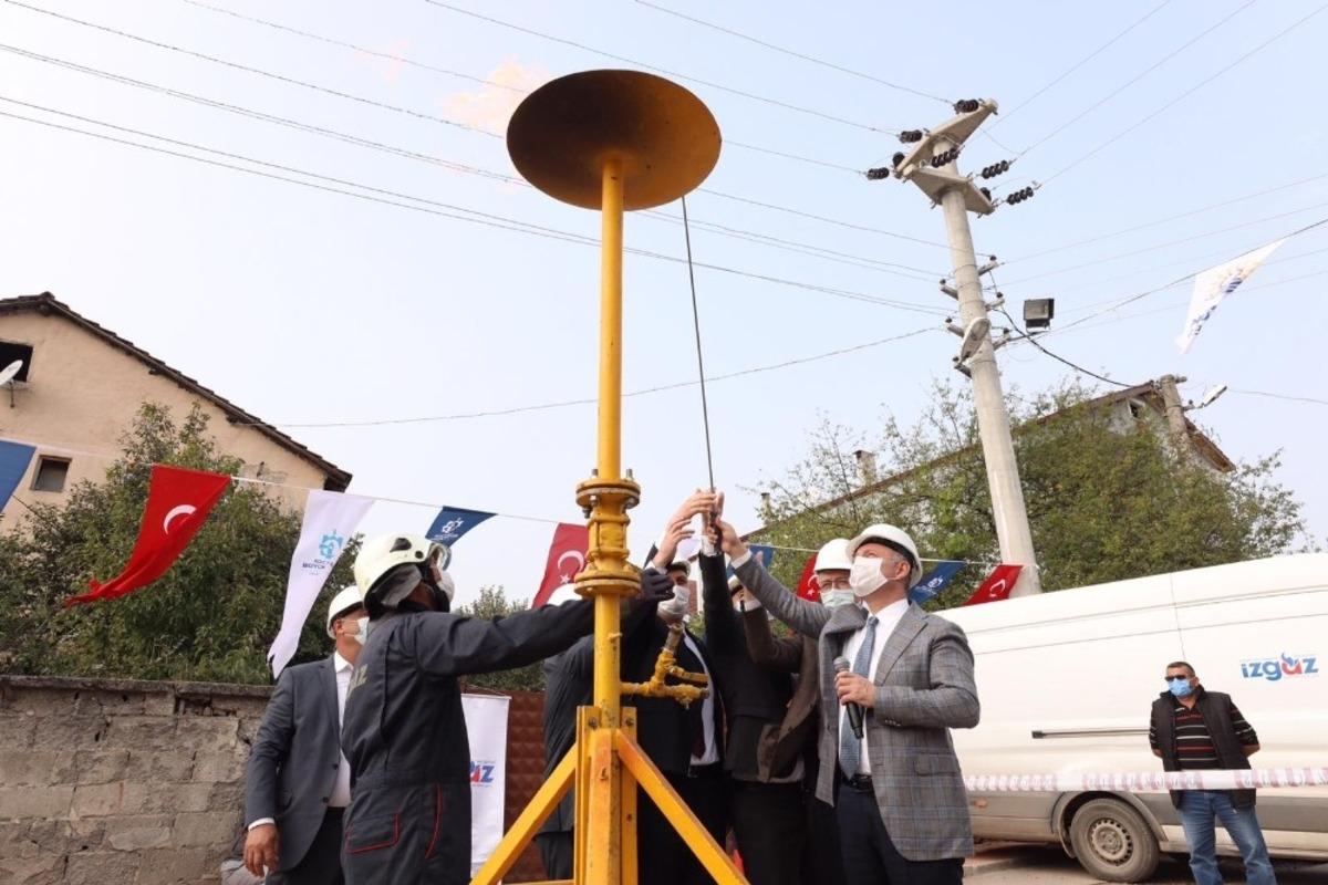 G&ouml;lc&uuml;k Hamidiye K&ouml;y&uuml;&rsquo;nde doğalgaz sevinci
