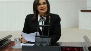 AK Parti milletvekili Tülay Kaynarca, koronavirüs testinin pozitif çıktığını açıkladı