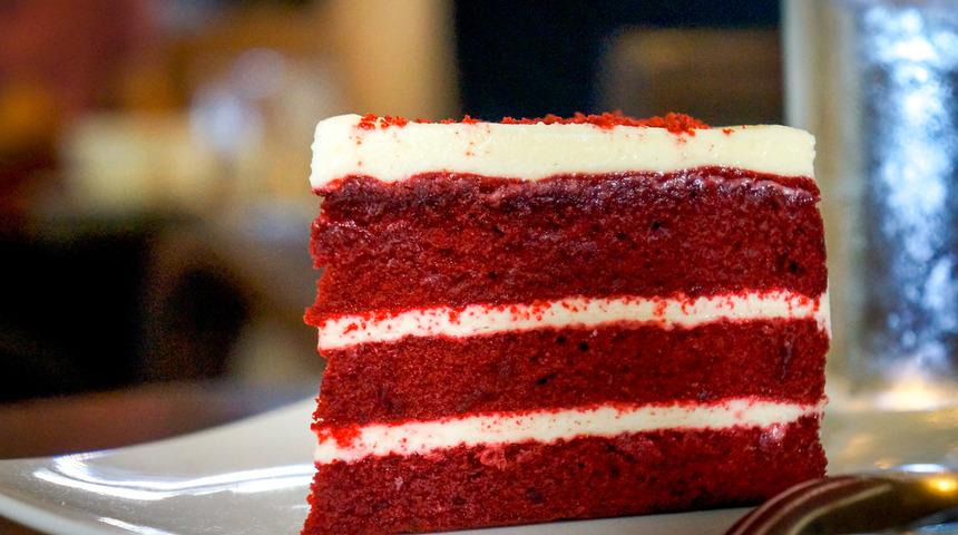 Gözlerinizi ondan alamayacaksınız: Kırmızı kadife tatlısı
