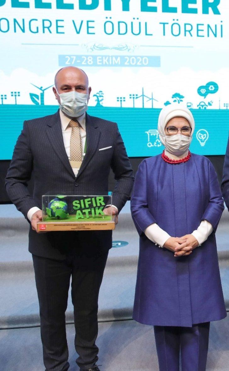 Başkan Togar’a ‘Sıfır Atık’ ödülü G2
