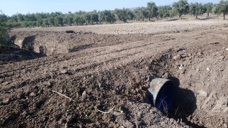 Erdelli Mahallesi’nde bin 500 metre dere temizlendi G4