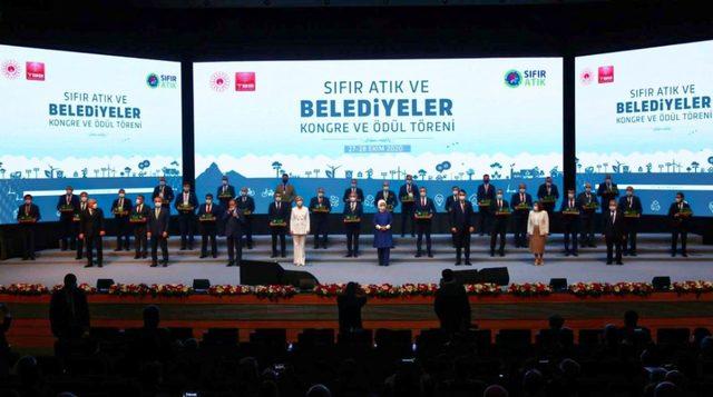 Çevreci Komşu Kart, ‘Sıfır Atık’ ödülü aldı.