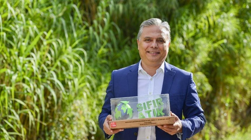 &Ccedil;evreci Komşu Kart, &lsquo;Sıfır Atık&rsquo; &ouml;d&uuml;l&uuml; aldı.