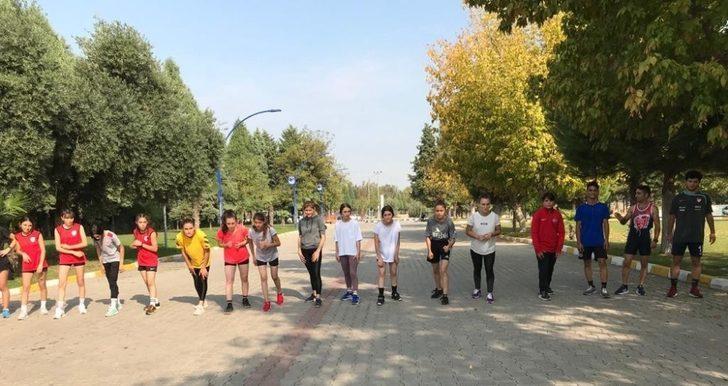 Yunusemreli atletler Cumhuriyet Kupasında madalyaları topladı G2