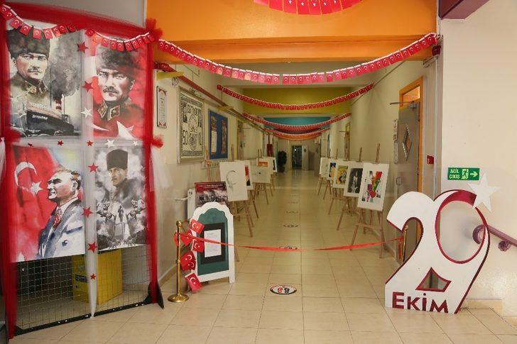 GKV’li Ece Koçak açtığı sergiyi Atatürk’e armağan etti G4