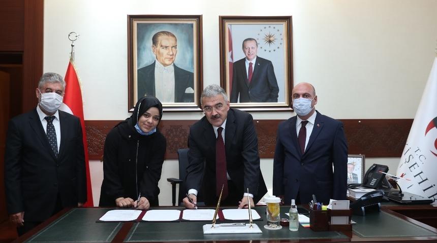 Şehit eşi teknoloji tasarım atölyesinin tüm giderlerini üstlendi