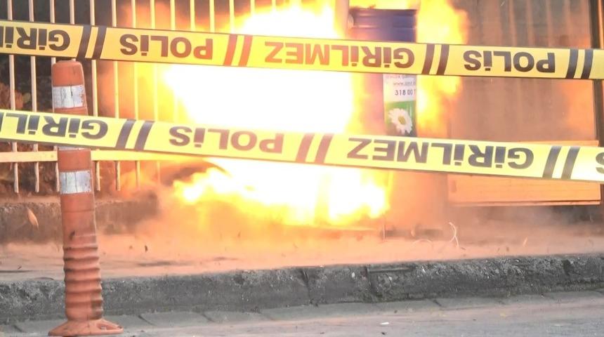 Kaymakamlık binası karşısında hareketlilik: Ş&uuml;pheli &ccedil;anta f&uuml;nye ile patlatıldı