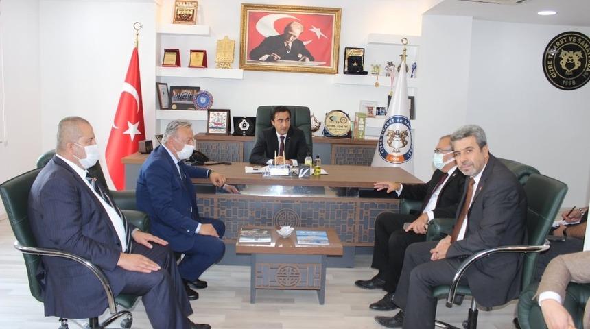 CHP&rsquo;li milletvekilleri, Cizre TSO Başkanı Sevin&ccedil; ile g&ouml;r&uuml;şt&uuml;