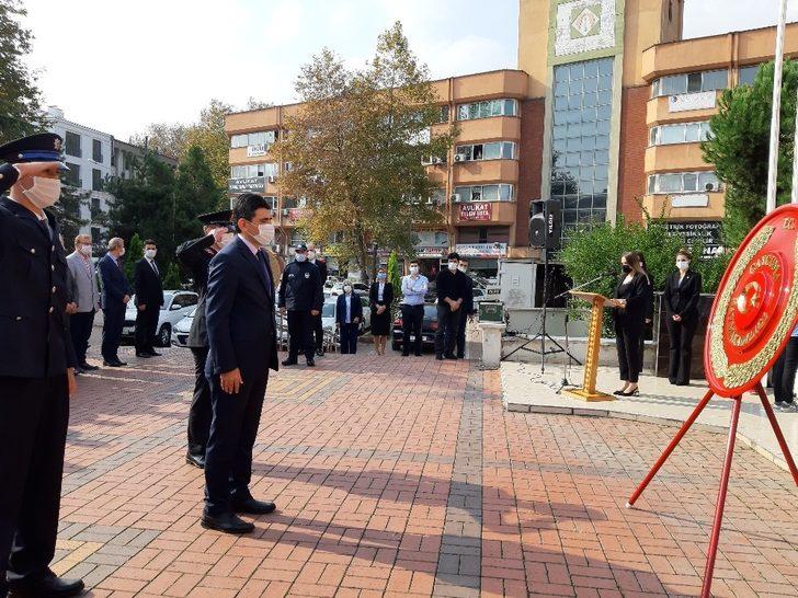 Çaycuma’da Cumhuriyet Bayramı öncesi çelenk sunuldu G2