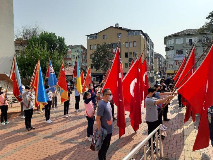 Çaycuma’da Cumhuriyet Bayramı öncesi çelenk sunuldu G5