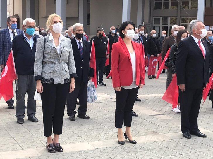 Zonguldak’ta 29 Ekim öncesi çelenk sunuldu G2