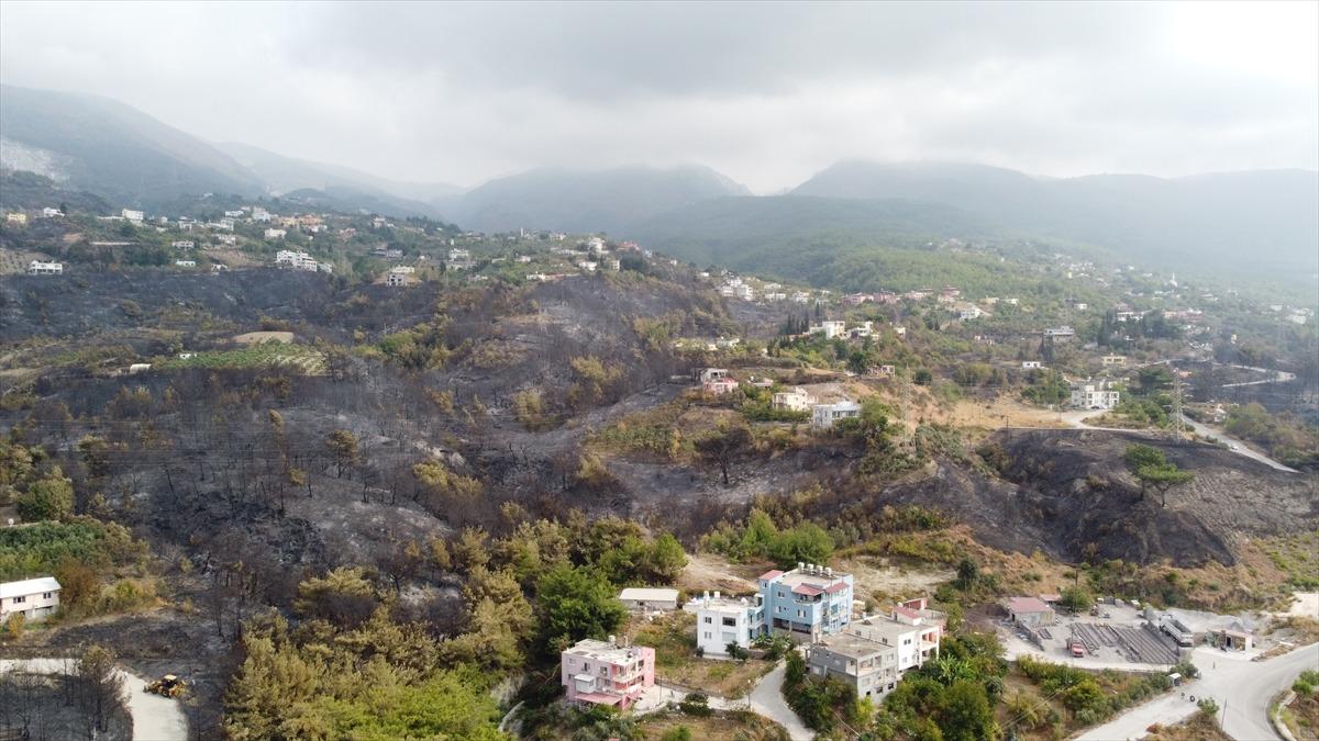 Hatay'daki orman yangınında zarar g&ouml;ren alanlar havadan g&ouml;r&uuml;nt&uuml;lendi