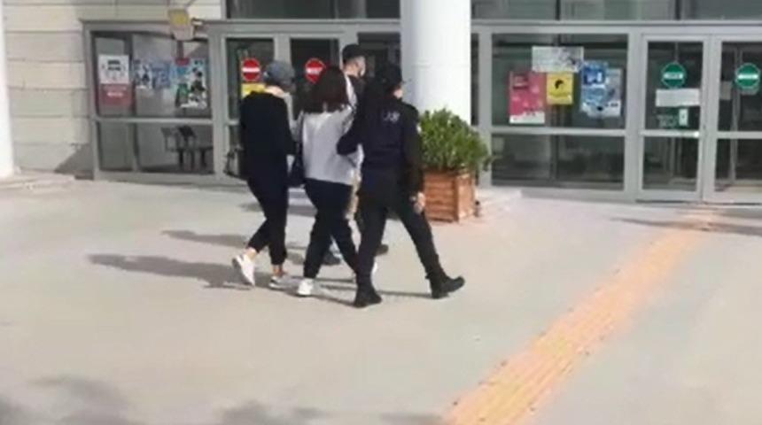 Elazığ&rsquo;da kuyumculara sahte altın satan 2 ş&uuml;pheli yakalandı