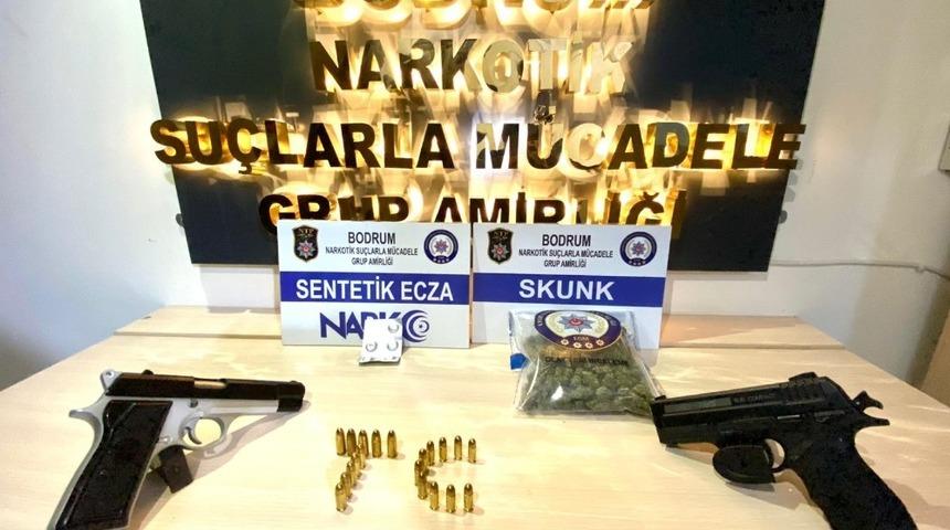 Durdurulan otob&uuml;ste ele ge&ccedil;irildi