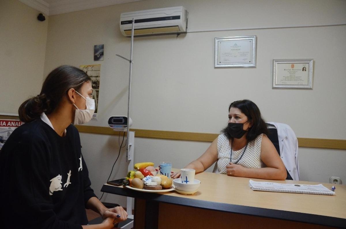 Triatlon şampiyonunun beslenme programını Kuşadası Belediyesi hazırlıyor