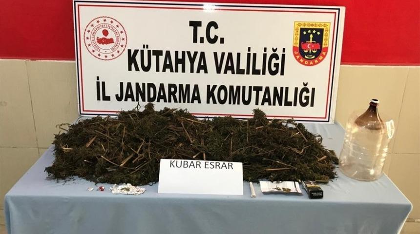 K&uuml;tahya&rsquo;da 11 kilo kubar esrar ele ge&ccedil;irildi
